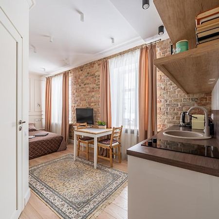 Stylish Studio Close To City Center, Cafes & Parks & Local Dining Riga Exterior photo