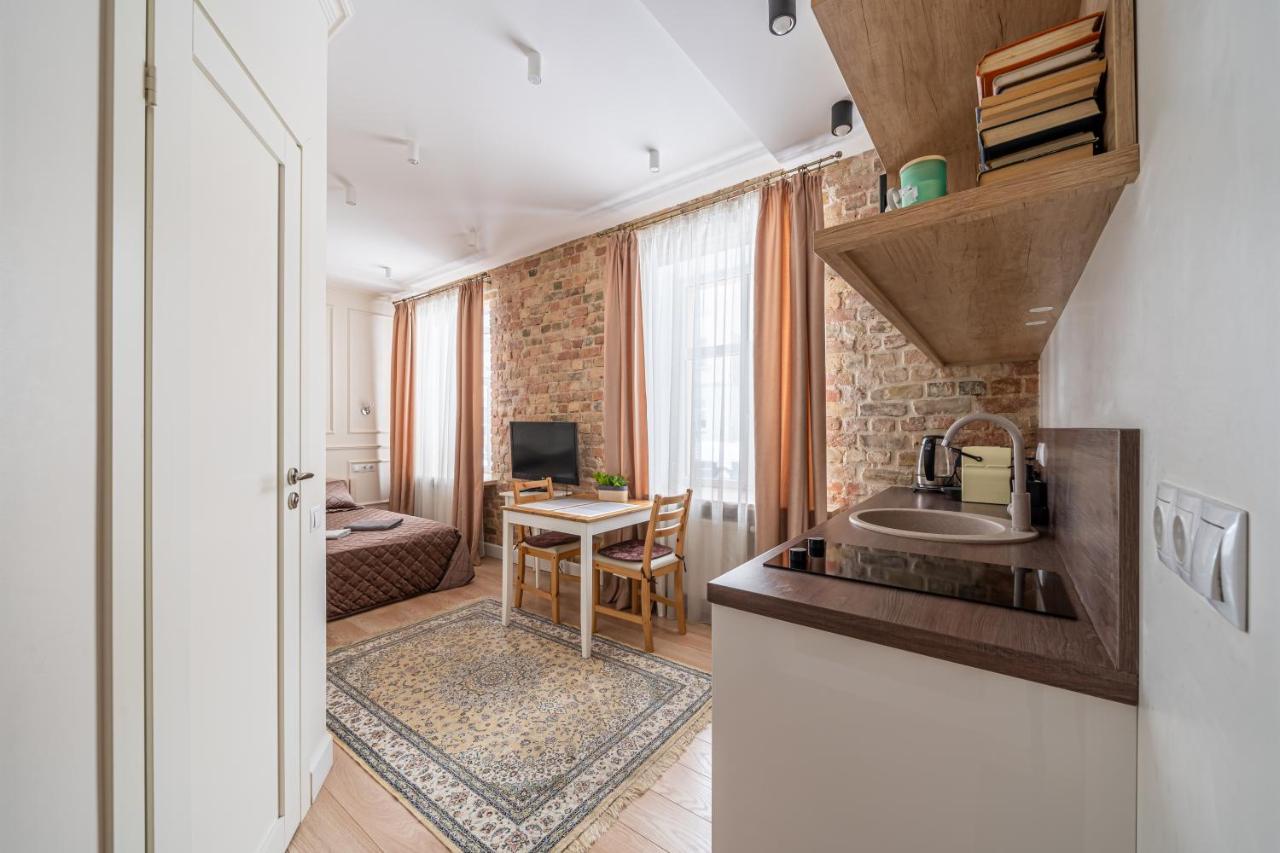 Stylish Studio Close To City Center, Cafes & Parks & Local Dining Riga Exterior photo
