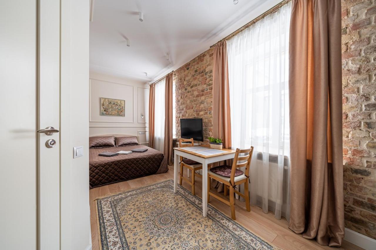 Stylish Studio Close To City Center, Cafes & Parks & Local Dining Riga Exterior photo